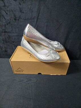 Cliffs White Mountain Cheryl Silver Ballet Flats Womens Size 8 New Box